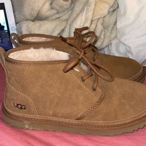 ugg neumel short boat - chestnut